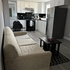 Apartment Dugg, Victoria